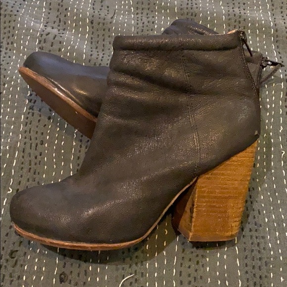 🌻BOGO🌻JEFFREY CAMPBELL RUMBLE BOOTIES - Picture 2 of 6